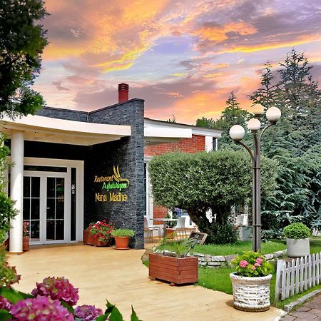 Gardenland Resort Bushat エクステリア 写真
