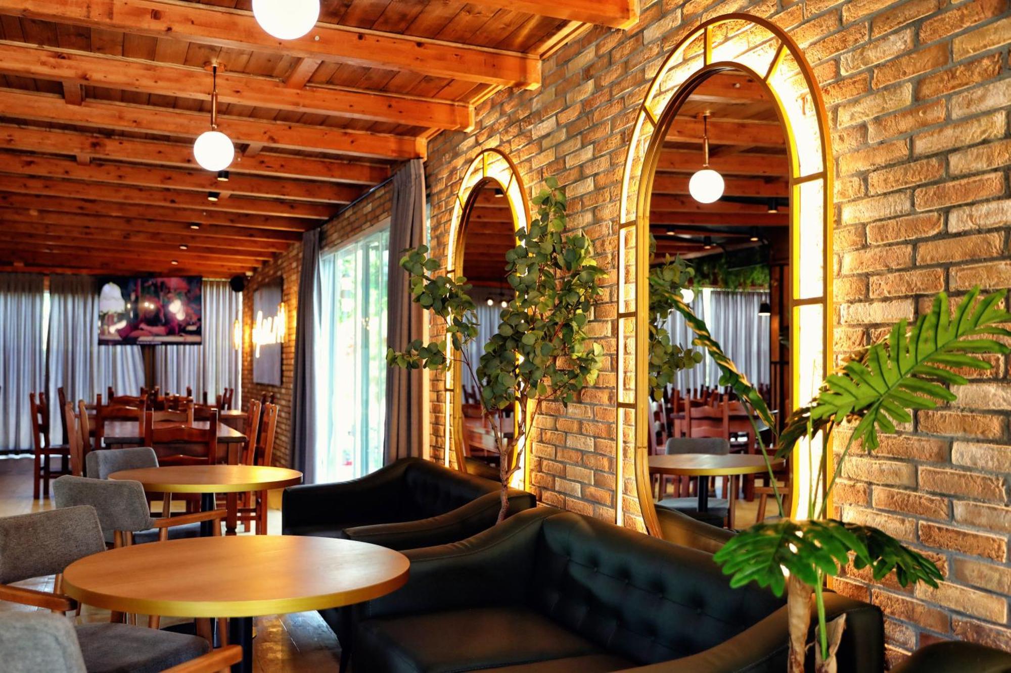 Gardenland Resort Bushat エクステリア 写真